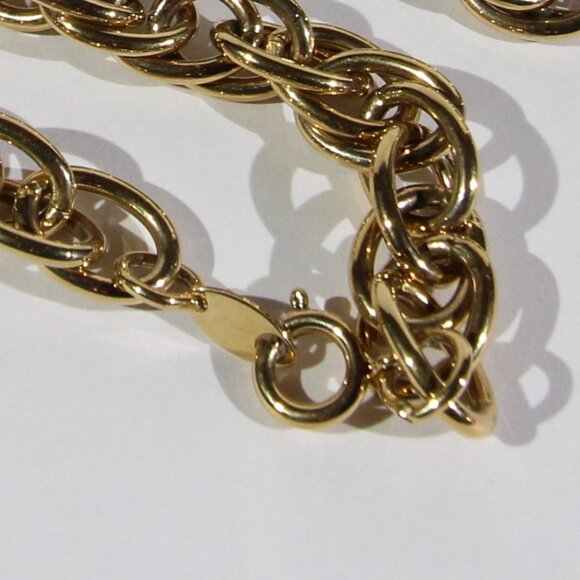 Vintage Trifari Gold Tone Chain Necklace - Picture 5 of 6